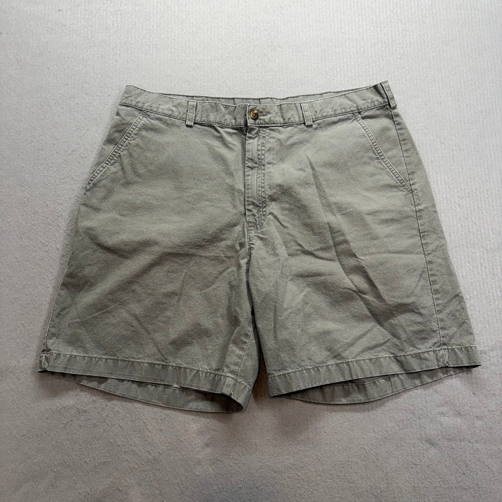 L.L. Bean Chino Shorts Mens 36 Green Tropic Weight Cotton Casual 7" Inseam